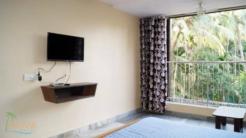 shreyas-residency-room