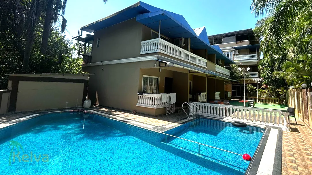 Blue Roof Sea Side Kelva
