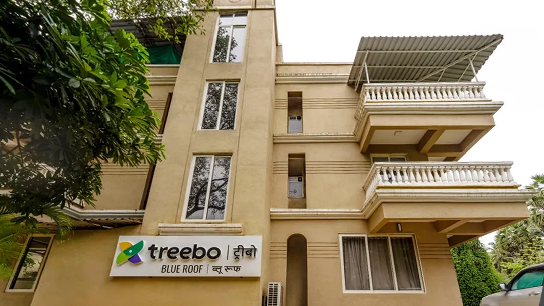 Blue Roof Sea Side Kelva